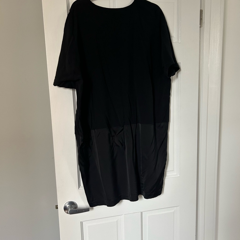 Universal Standard Avenir Dress - Black & Navy - Picture 7 of 9